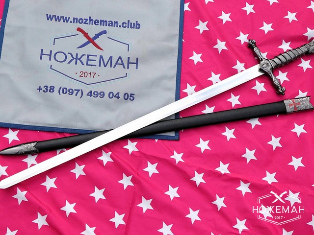 Меч ассасина из Assassin's Creed Brotherhood