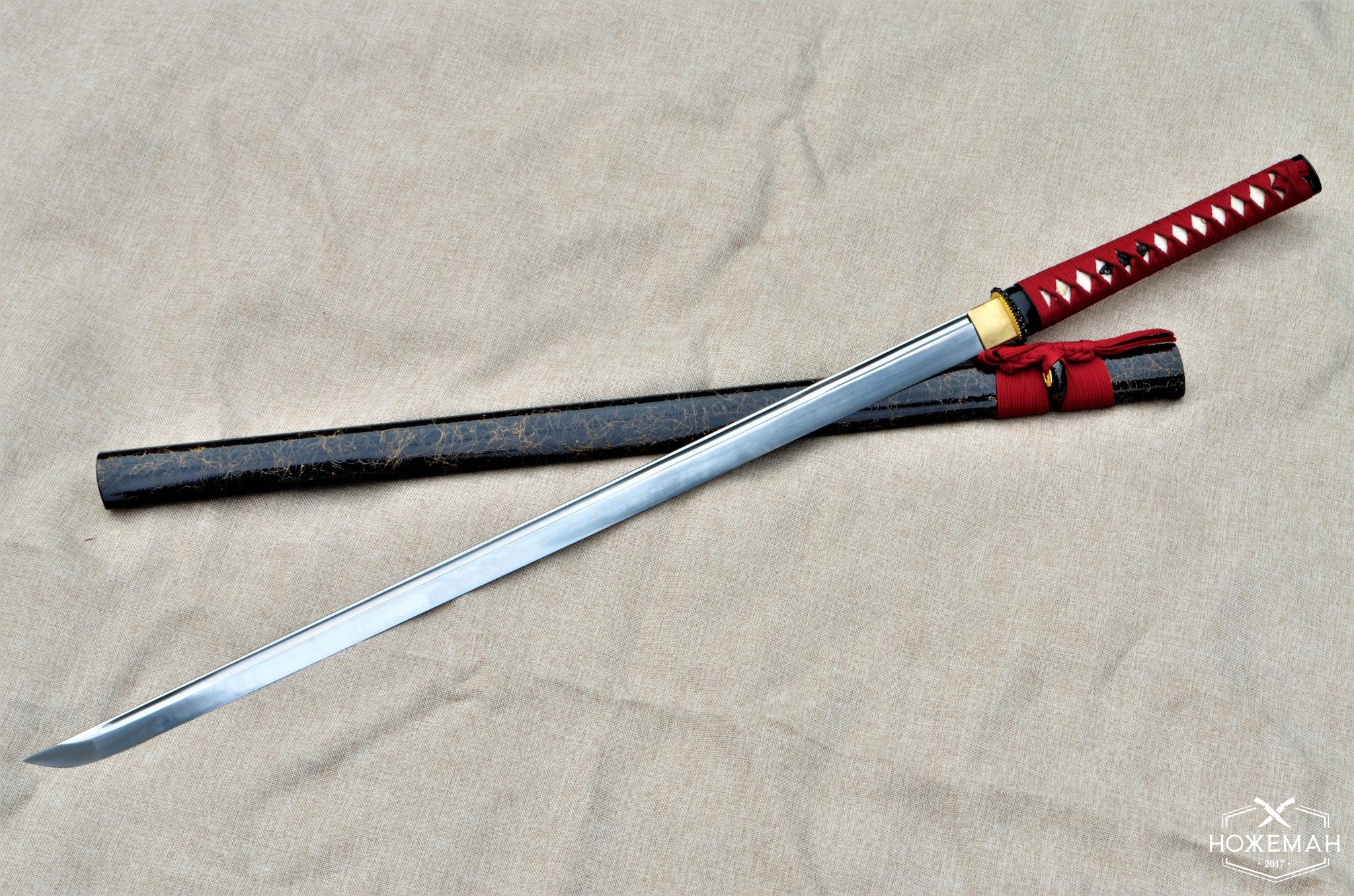 Ниндзято меч и катана
