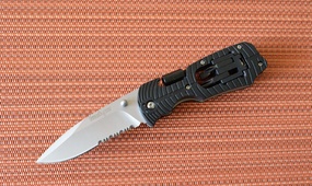 Уцінка(не тримається бітотримач) Нож Kershaw Select Fire black serrated