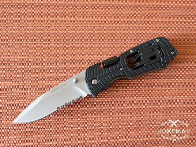 Уцінка(не тримається бітотримач) Нож Kershaw Select Fire black serrated