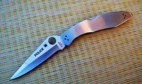 Нож складной Spyderco Police C07P