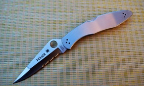 Складной нож Spyderco Police Serrated C07HS
