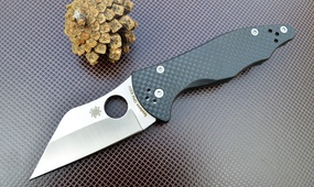 Складной нож Spyderco Yojimbo carbon fiber