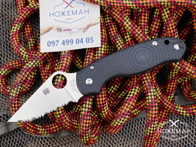 Spyderco Para 3 Lightweight C223 Serrated
