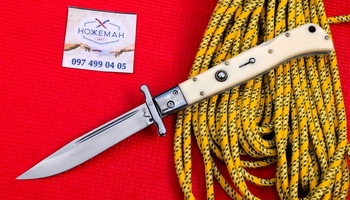 Стилет 11" AKC Swinguard Blond horn imitation