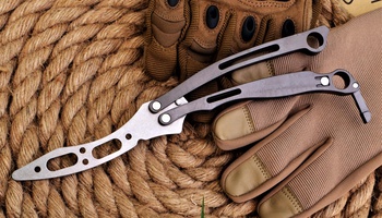 Тренировочный нож бабочка Spyderco Szabofly