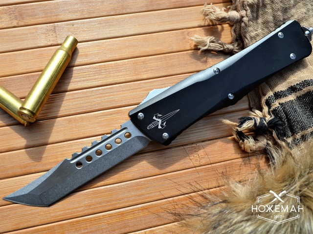 Выкидной нож Microtech Combat Troodon Hellhound Tanto